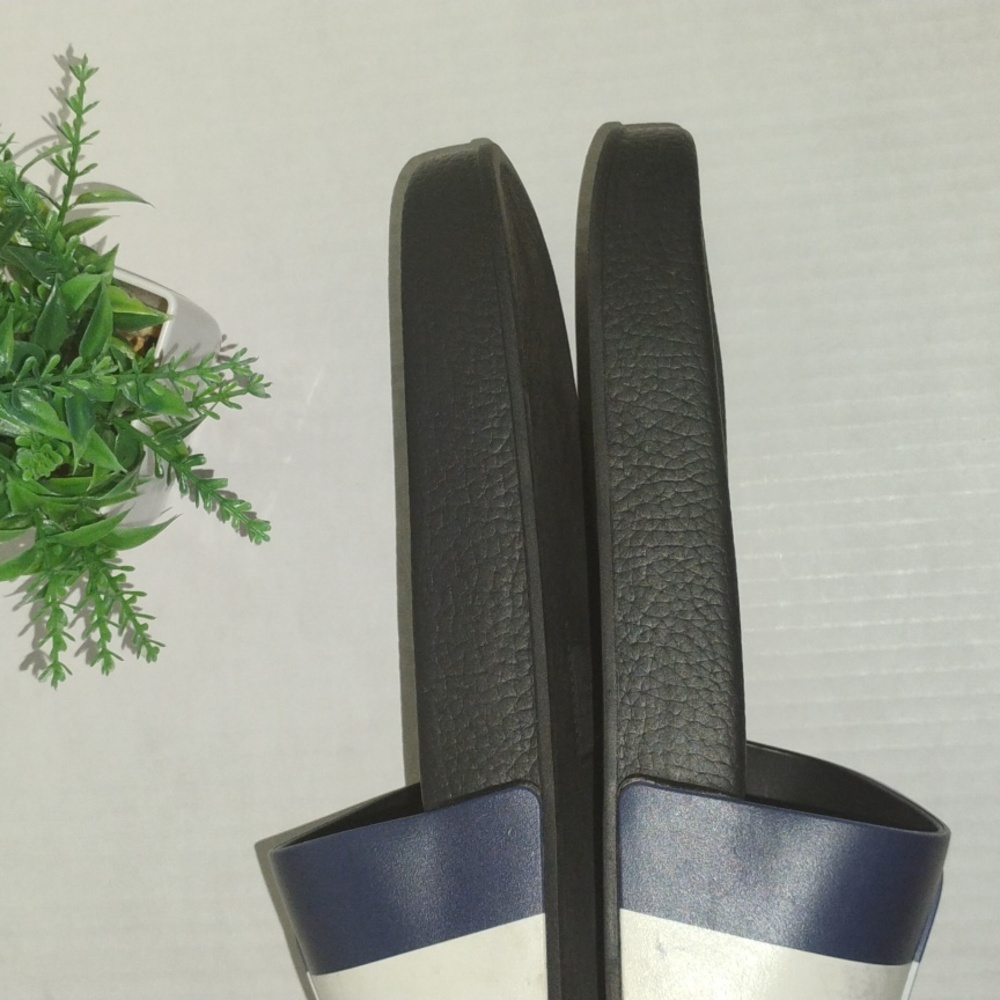 Moncler Mens Basile Slides. Size 46 (US 12). Red White and Blue in color. - Picture 12 of 13